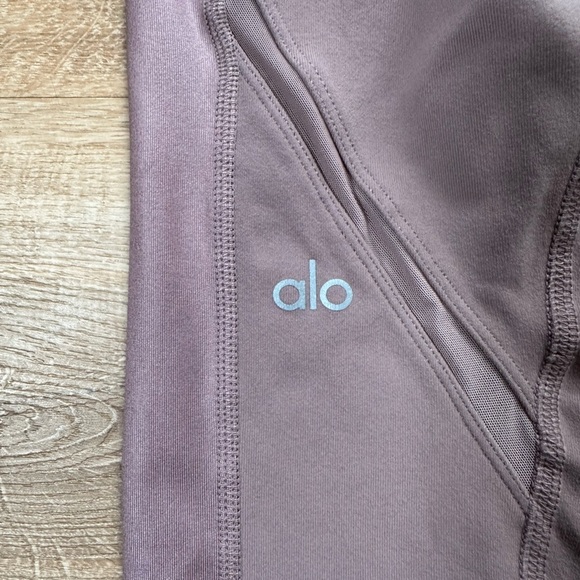 ALO Yoga Epic High Waist Leggings Rose Quartz Pink Size XS - Picture 10 of 13